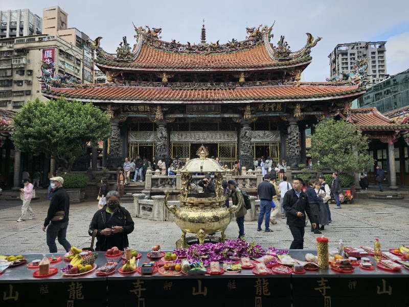 龍山寺 No. 211, Guangzhou St